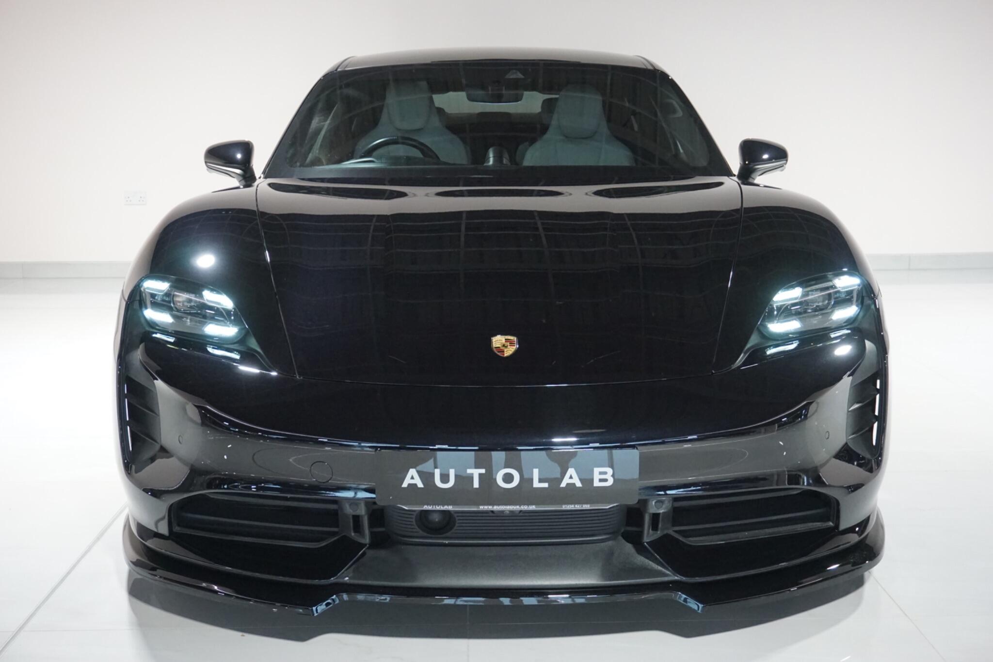 Porsche Taycan Performance Plus 93.4kWh Turbo Saloon 4dr Electric Auto 4WD (680 ps)